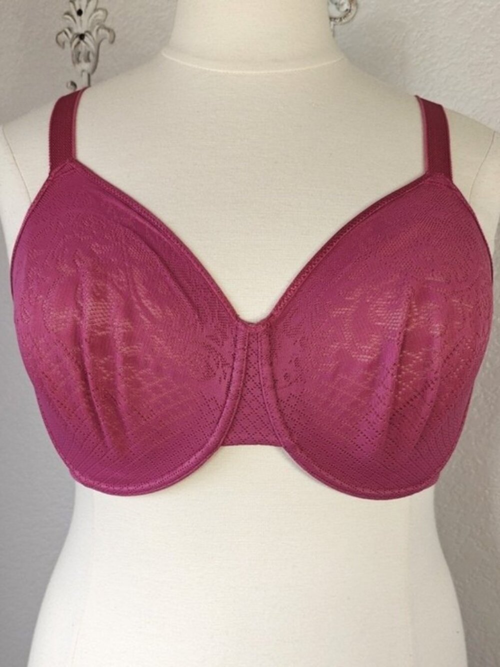 Wacoal Bra 40DD Underwire Minimizer Visual Effects Full Coverage Fuchsia